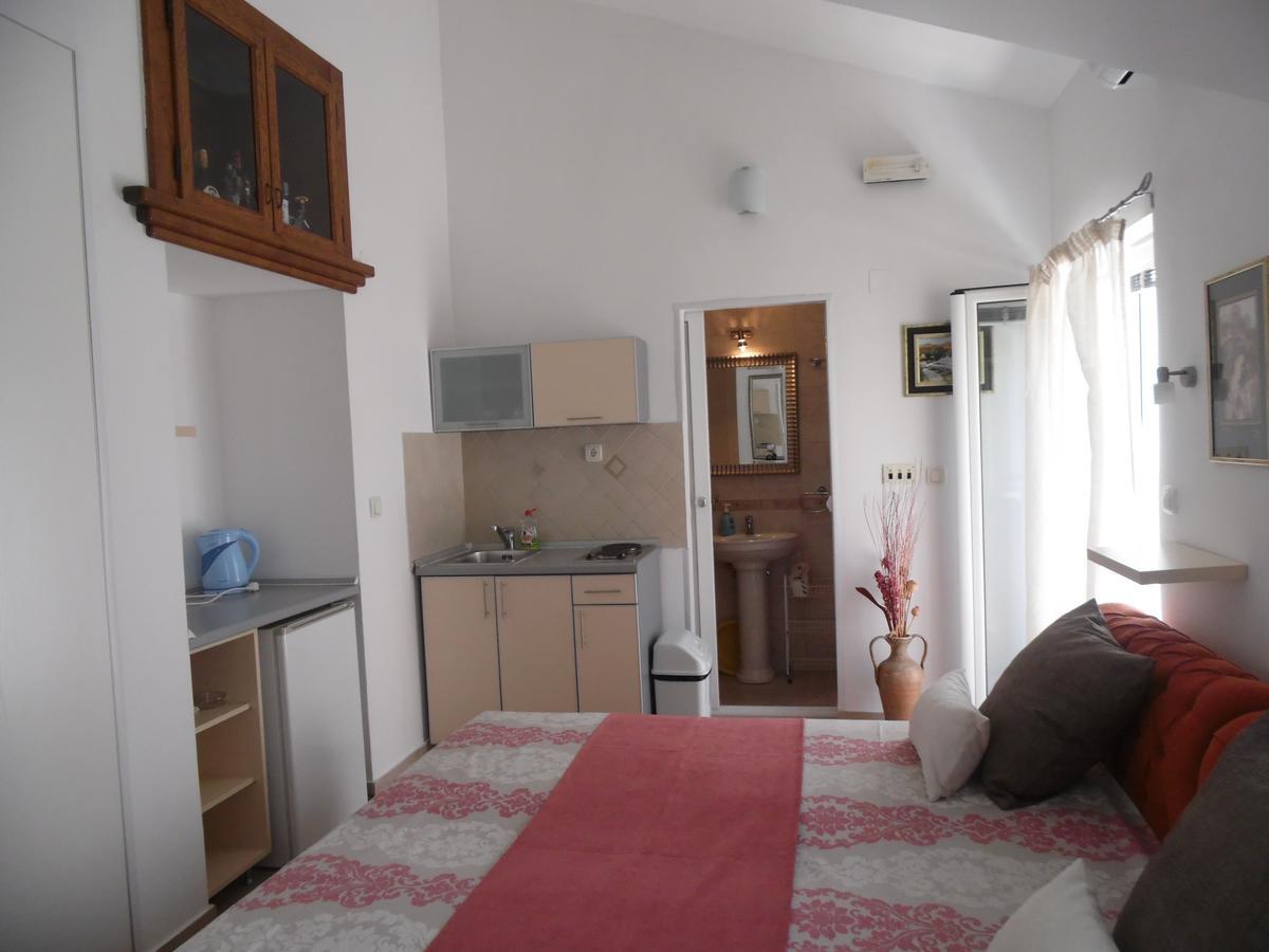 Apartments Slavica Jovanovic Sveti Stefan Ngoại thất bức ảnh