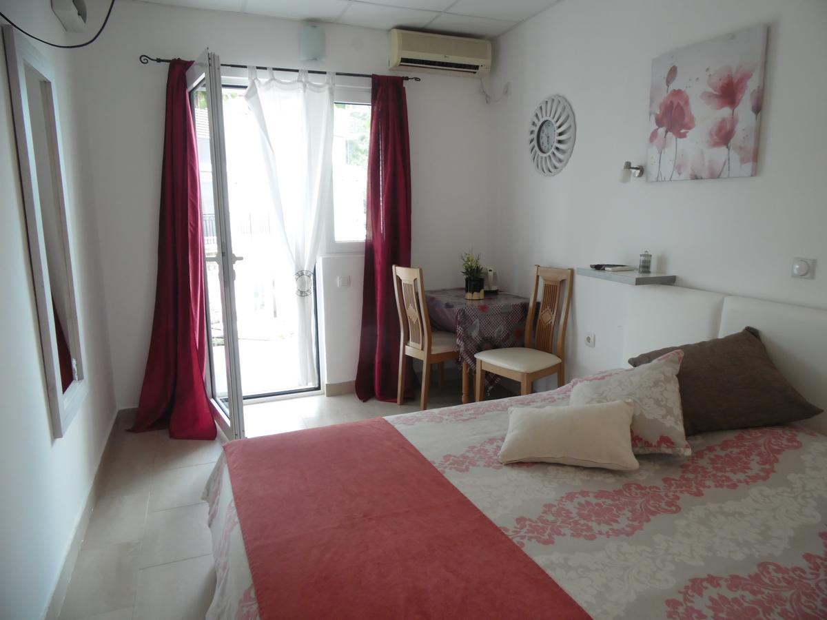 Apartments Slavica Jovanovic Sveti Stefan Ngoại thất bức ảnh