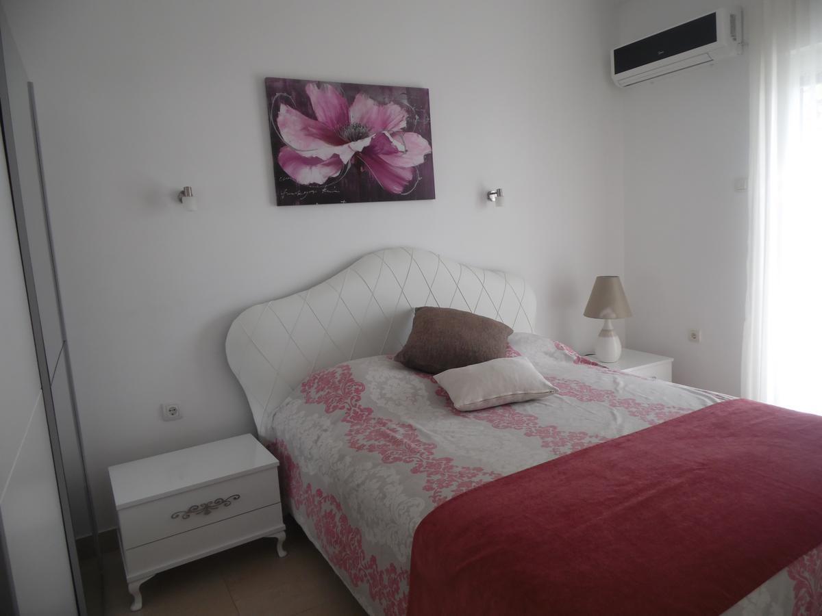 Apartments Slavica Jovanovic Sveti Stefan Ngoại thất bức ảnh